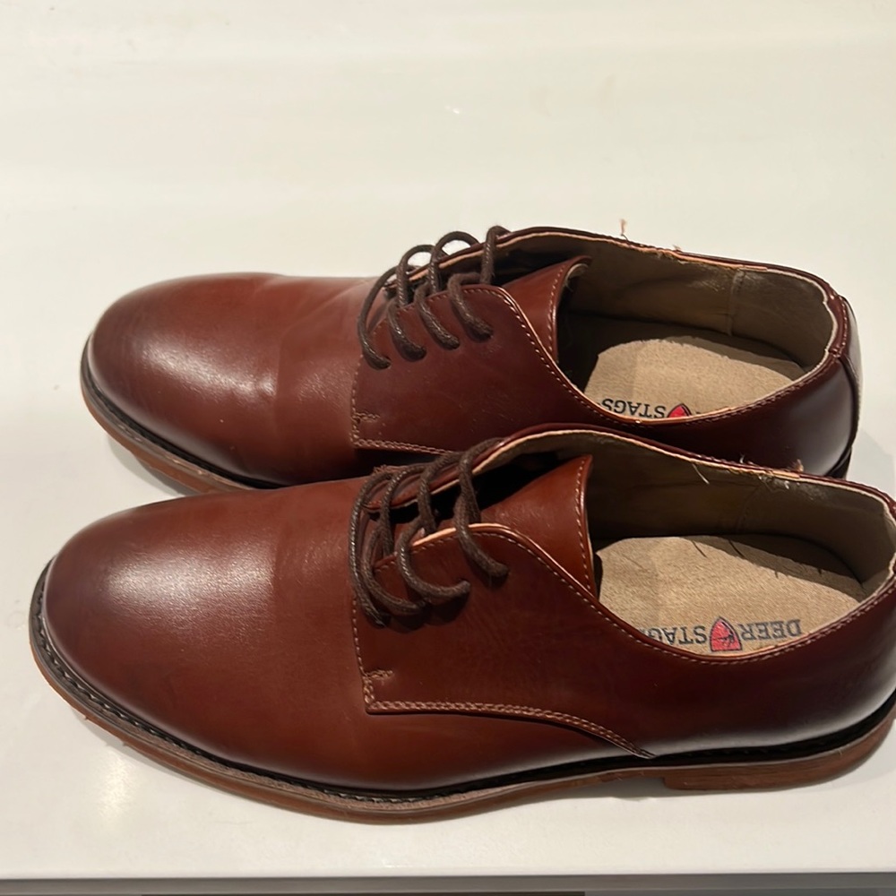 Men’s deer stags dress shoe 6.5M